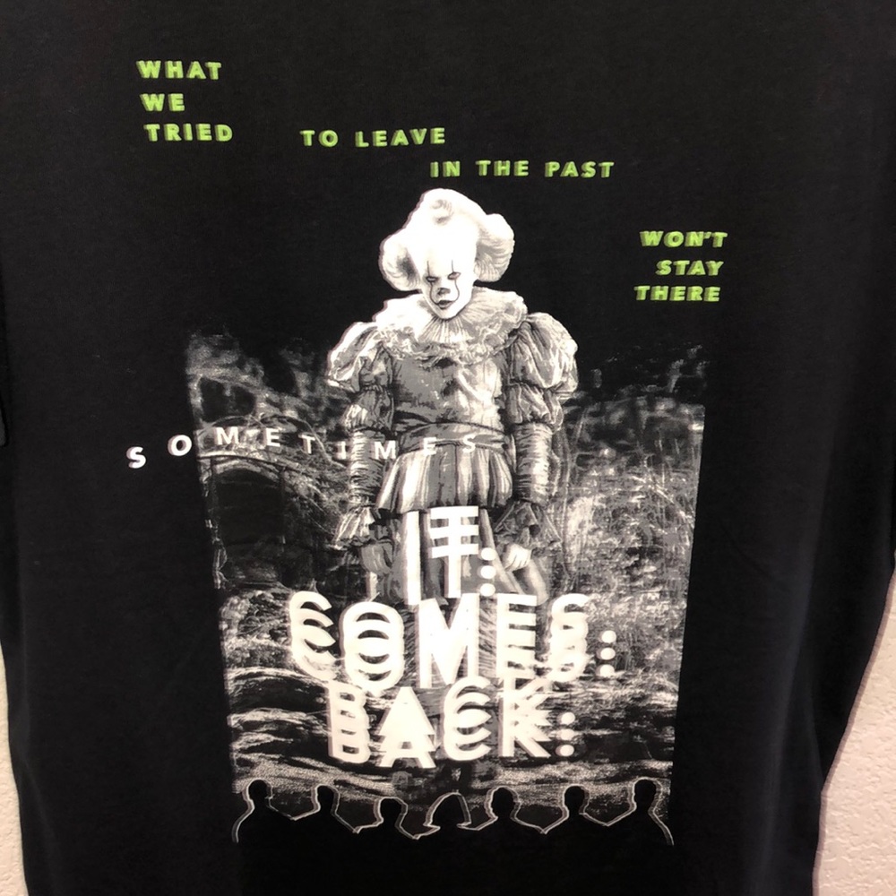 H and M IT Comes Back t shirt